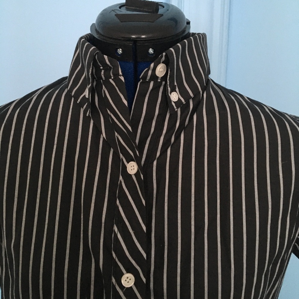 Vertical Stripped Button Down Shirt (3 Finger Col… - image 2